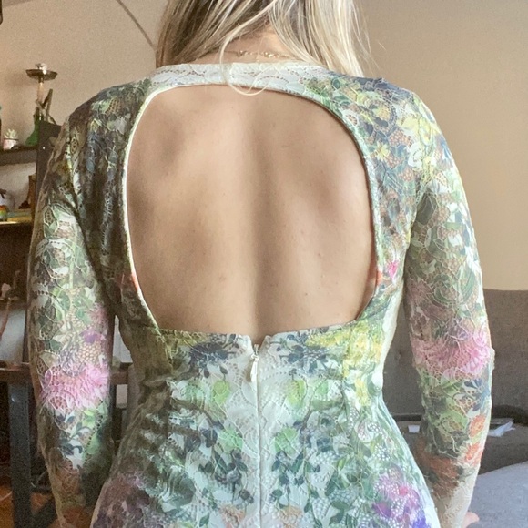 super cute white lace mini dress ! Forever 21 size M - Picture 5 of 5